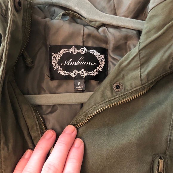 Green Utility Jacket - Picture 3 of 3